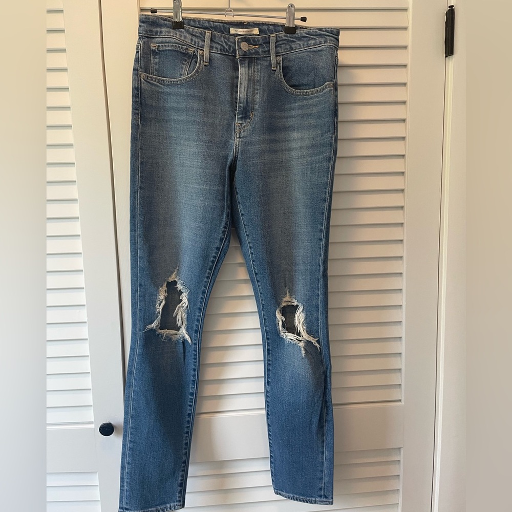 Levi’s Size 30 skinny jeans